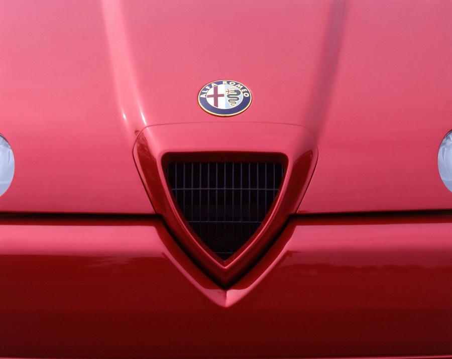 Детали экстерьера Alfa Romeo 164 Proteo Concept 1991 года  (фото 19 из 34)